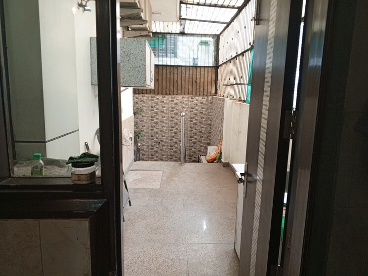 Balcony, aez-aloha 3 Bedroom 300 Sq.Ft. Builder Floor In Sector 57 Gurgaon 9092839