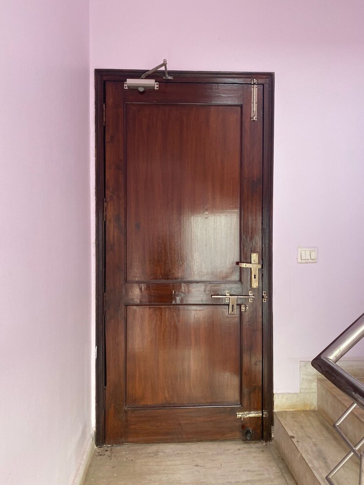 undefined, ardee-city 3 Bedroom 240 Sq.Mt. Builder Floor In Sector 52 Gurgaon 9092836