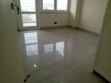 Room in 3 BHK Apartment at Ram Shanti Apartment, Sector 52 – for Rent