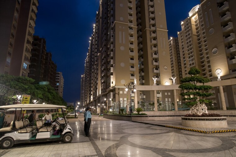 Exterior View, purvanchal-royal-city-ii 3 Bedroom 2075 Sq.Ft. Apartment In Chi V Greater Noida Greater Noida 9092846