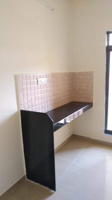 Furnished Amenities in 1 BHK Apartment at Squarefeet Joy square, Kasarvadavali – for Rent