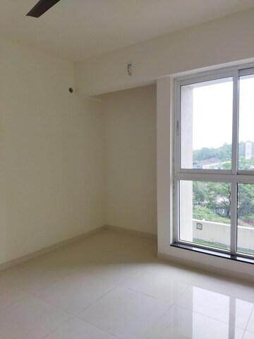 Room in 2 BHK Apartment at Godrej Emerald, Ghodbunder Road – for Rent