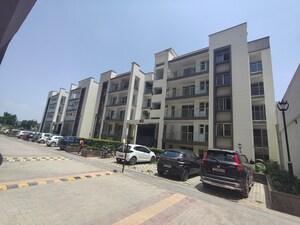 2 BHK Apartment For Sale in Nimbus The Express Park View II, Chi V Greater Noida