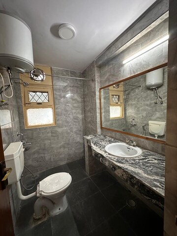 Kitchen in 3 BHK Apartment at Shri Banke Vihari, Sector 56 – for Rent