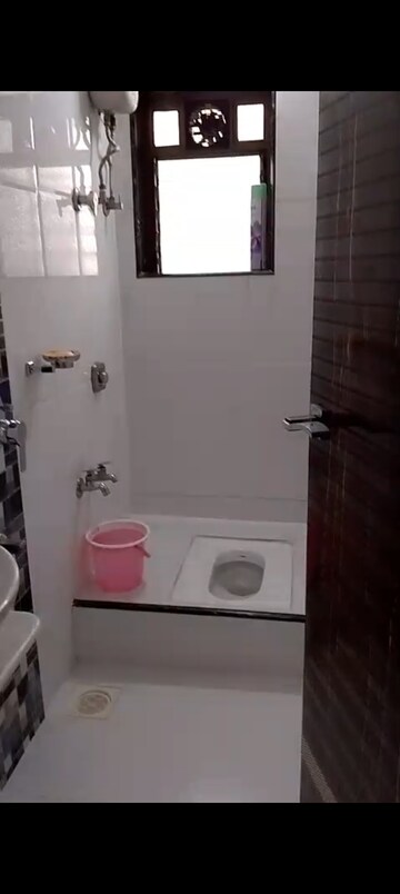 Bathroom in 1 BHK Apartment at Sai Deep Andheri, Andheri East – for Rent