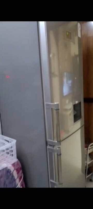 Bathroom in 1 BHK Apartment at Sai Deep Andheri, Andheri East – for Rent