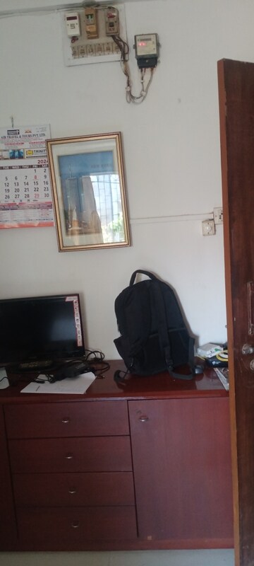 Furnished Amenities in 1 RK Apartment at Mahakali Model Town, Jogeshwari East – for Rent