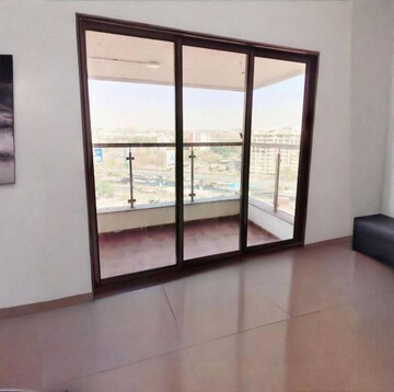 Room in 1.5 BHK Apartment at Joy Callista, Andheri East – for Rent