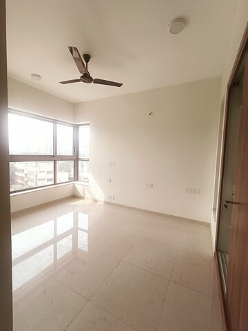 Bathroom in 2 BHK Apartment at Kalpataru Paramount, Kapur Bawdi – for Rent