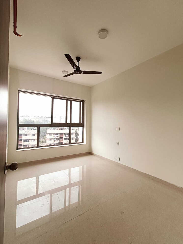 Room, kalpataru-paramount 2 Bedroom 672 Sq.Ft. Apartment In Kapur Bawdi Thane 9092890