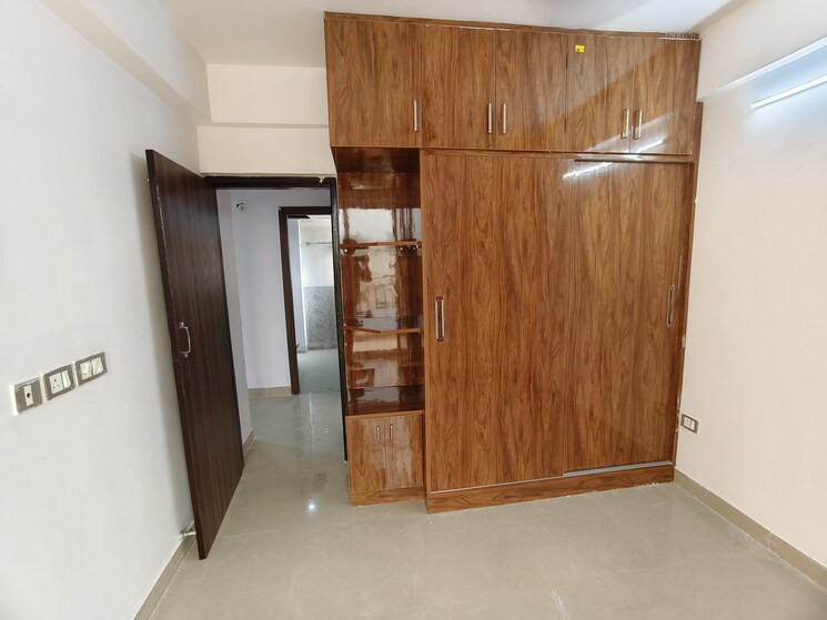 Room, shree-vardhman-green-court 1 Bedroom 432 Sq.Ft. Apartment In Sector 90 Gurgaon 9092910