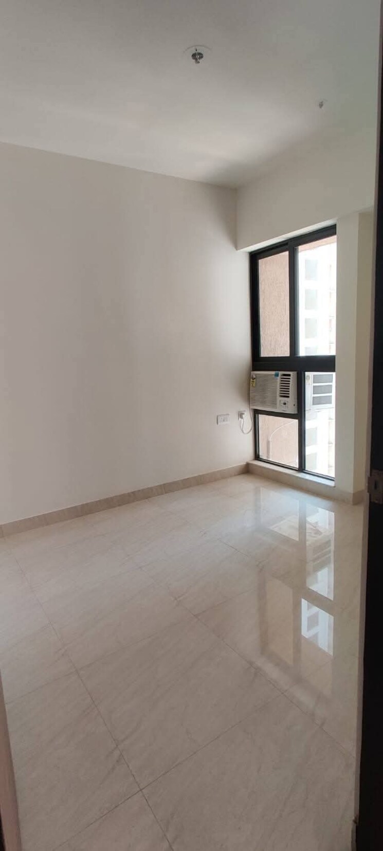 Bedroom, lodha-crown-quality-homes 2 Bedroom 600 Sq.Ft. Apartment In Majiwada Thane 9092916