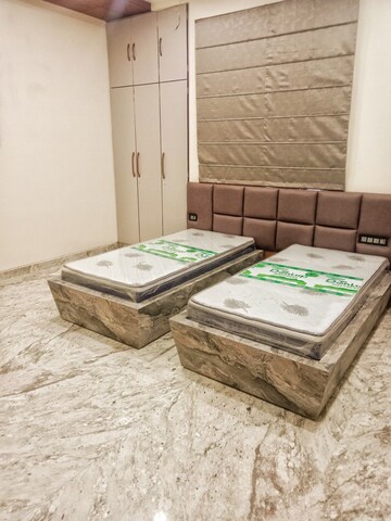 Bedroom in 6+ BHK Independent House at Mansarovar Extension – for Sale