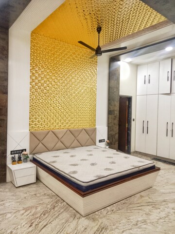 Bedroom in 6+ BHK Independent House at Mansarovar Extension – for Sale
