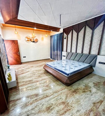 Bedroom in 6+ BHK Independent House at Mansarovar Extension – for Sale