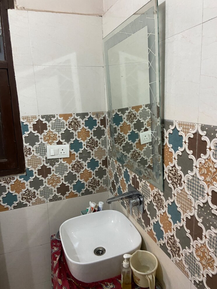 Attached Bathroom, dhakoli 3 Bedroom 115 Sq.Yd. Apartment In Dhakoli Zirakpur 9092953