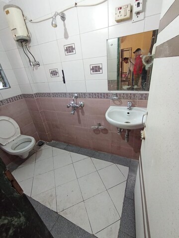 Bathroom in 1 BHK Apartment at Sadguru Complex I, Goregaon East – for Rent