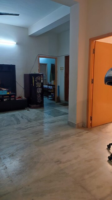 Room in 2 BHK Apartment at Sodepur – for Sale