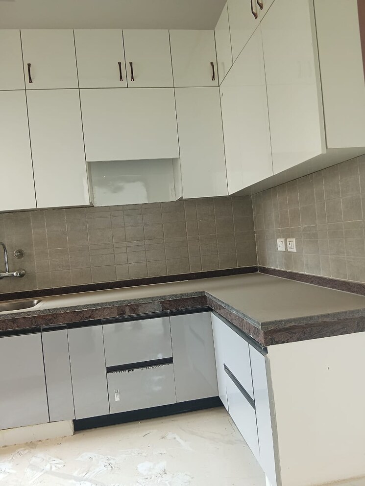Kitchen, ace-divino 3 Bedroom 1750 Sq.Ft. Apartment In Sector 1 Greater Noida Greater Noida 9092991