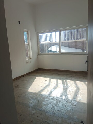 Room in 3 BHK Apartment at Ace Divino, Sector 1 Greater Noida – for Rent