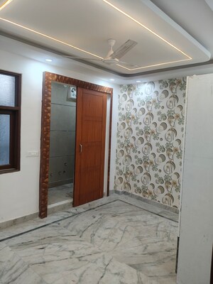 Room in 3 BHK Builder Floor at Govindpuri – for Sale