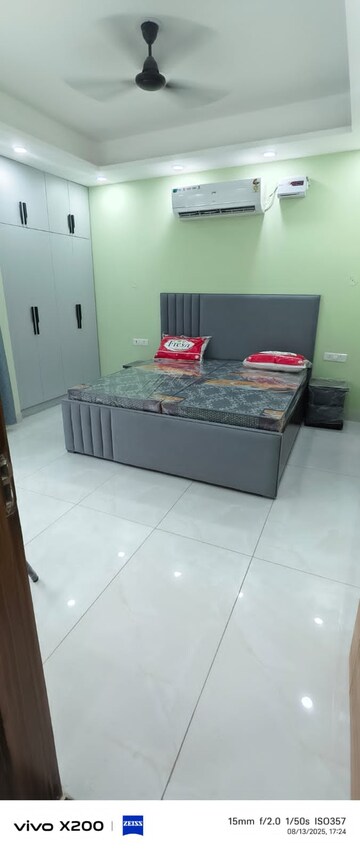 Bedroom in 2 BHK Apartment at Pioneer Park Phase 1, Sector 61 – for Sale