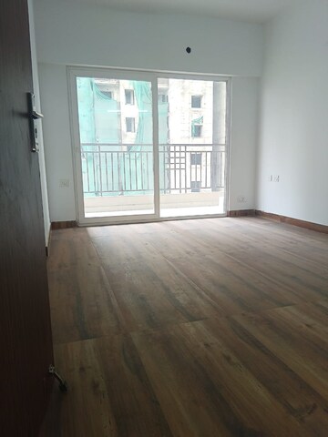 Room in 3 BHK Apartment at Ace Divino, Sector 1 Greater Noida – for Rent