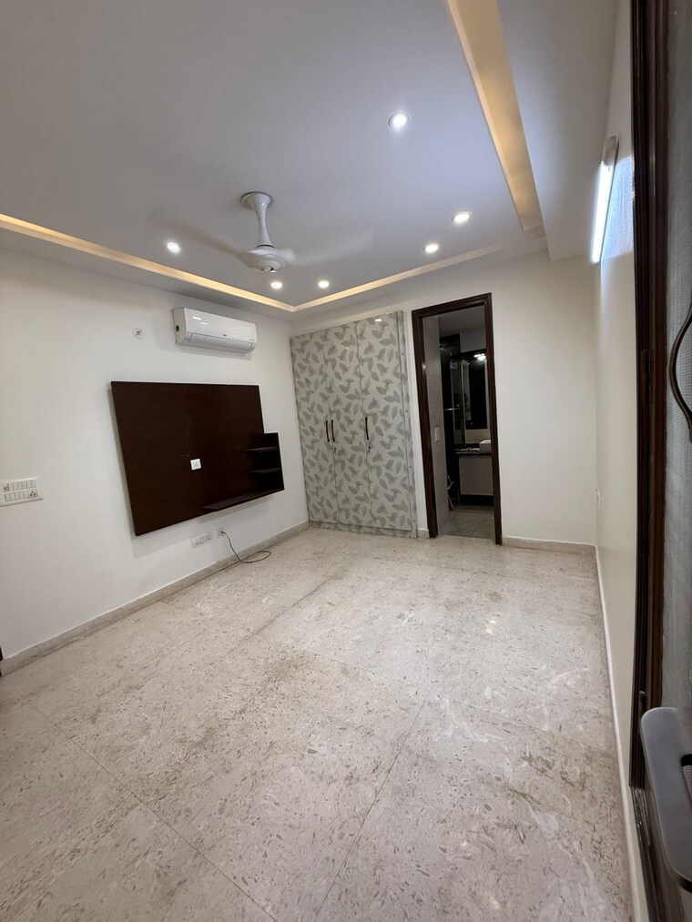 Room, dlf-westend-heights 4 Bedroom 2600 Sq.Ft. Apartment In Sector 53 Gurgaon 9093053