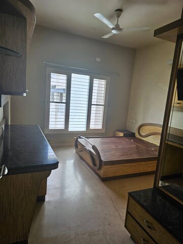 Living Room in 5 BHK Apartment at Gandhi Bazar – for Rent