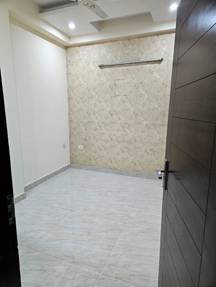 Room, maya-homes 3 Bedroom 1350 Sq.Ft. Builder Floor In Indrapuram Ghaziabad 9093058