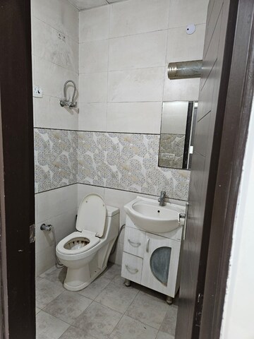 Bathroom in 3 BHK Builder Floor at Maya Homes, Indrapuram – for Rent