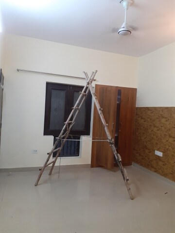 Staircase in 3.5 BHK Independent House at Sector 19 – for Rent