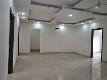 4 BHK Builder Floor For Rent in Sector 28