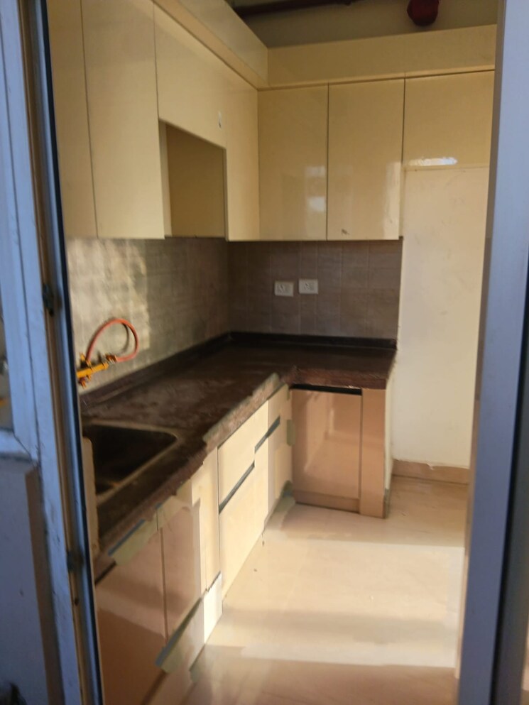 Kitchen, sector 1 2 Bedroom 995 Sq.Ft. Apartment In Sector 1 Noida 9093069