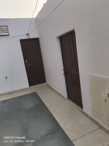 Room in 3 BHK Builder Floor at GMADA Eco City, North Mullanpur – for Rent