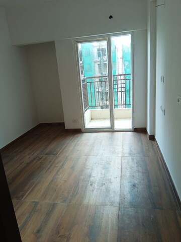 Room in 2 BHK Apartment at Ace Divino, Sector 1 Greater Noida – for Rent