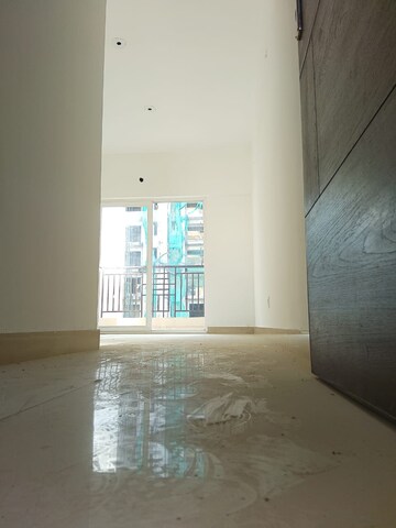 Room in 2 BHK Apartment at Ace Divino, Sector 1 Greater Noida – for Rent