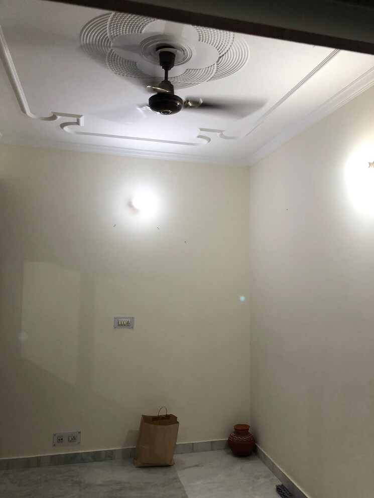 Bathroom, sector 4 2 Bedroom 150 Sq.Yd. Builder Floor In Sector 4 Gurgaon 9093074