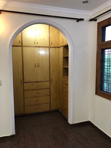 Building Lobby in 2 BHK Builder Floor at Sector 4 – for Rent