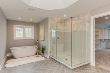 Bathroom in 4 BHK Apartment at Lodha Acenza, Andheri East – for Sale