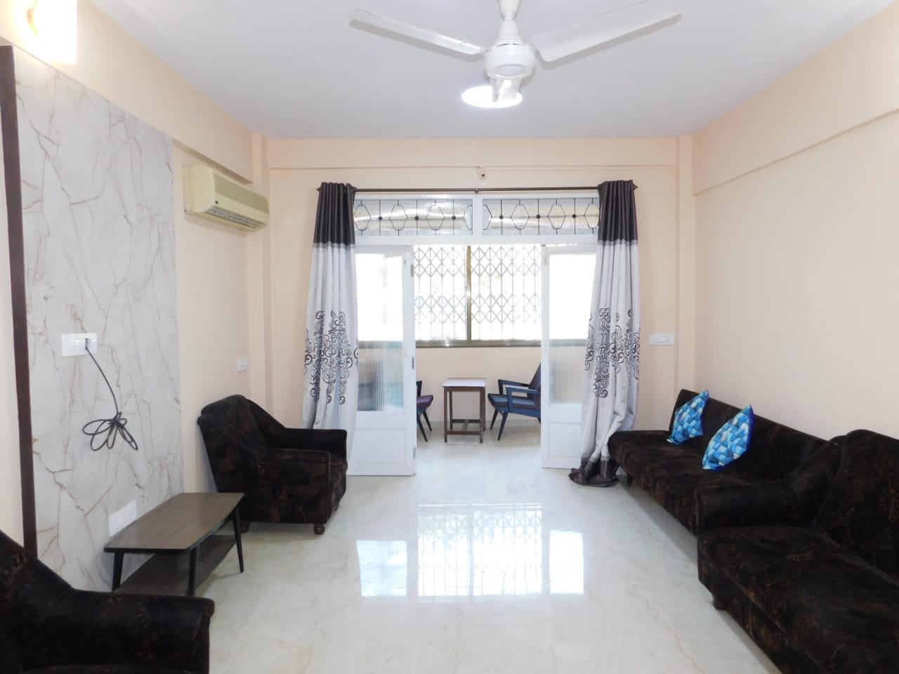 2 BHK + Study Room 900 Sq.Ft. Apartment in Juhu Scheme