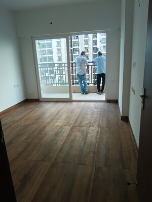 Room in 3 BHK Apartment at Ace Divino, Sector 1 Greater Noida – for Sale