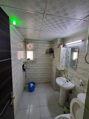 Bathroom in 3 BHK Apartment at Panchsheel Greens, Sector 16 Greater Noida – for Rent