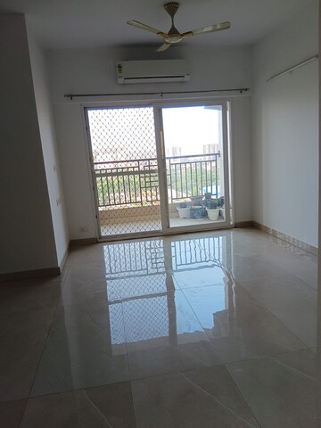 Room in 3 BHK Apartment at Ace Divino, Sector 1 Greater Noida – for Rent