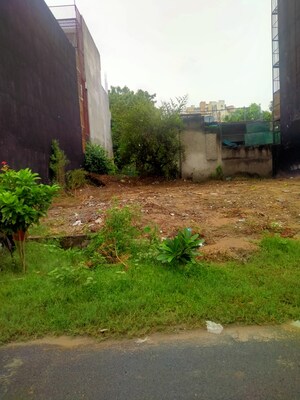  Plot For Sale in Sector 17a Yamuna Expressway