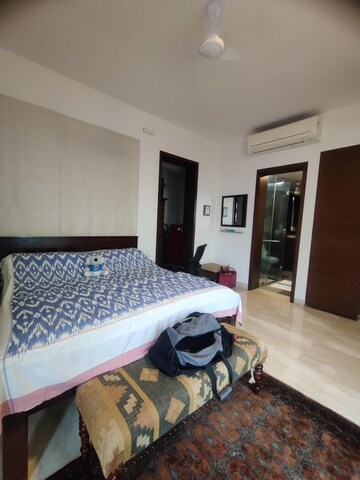 Bedroom in 3 BHK Apartment at Kalpataru Horizon, Worli – for Sale