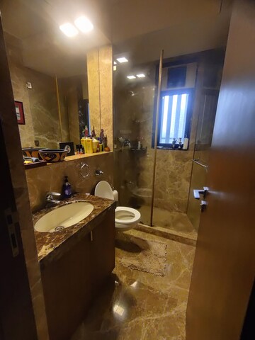 Team Area in 3 BHK Apartment at Kalpataru Horizon, Worli – for Sale