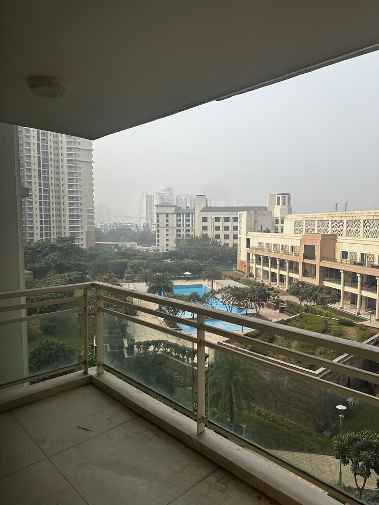 Balcony, dlf-park-place 4 Bedroom 2700 Sq.Ft. Apartment In Sector 54 Gurgaon 9093269