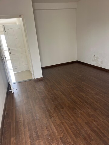 Room in 3 BHK Apartment at BPTP Park 81, Sector 81 – for Rent