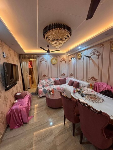 2 BHK Builder Floor For Rent in Saket